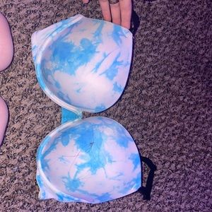 Blue and white wired bra from pink